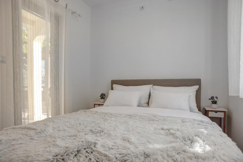 Gregovic Family Apartments Petrovac Exterior foto