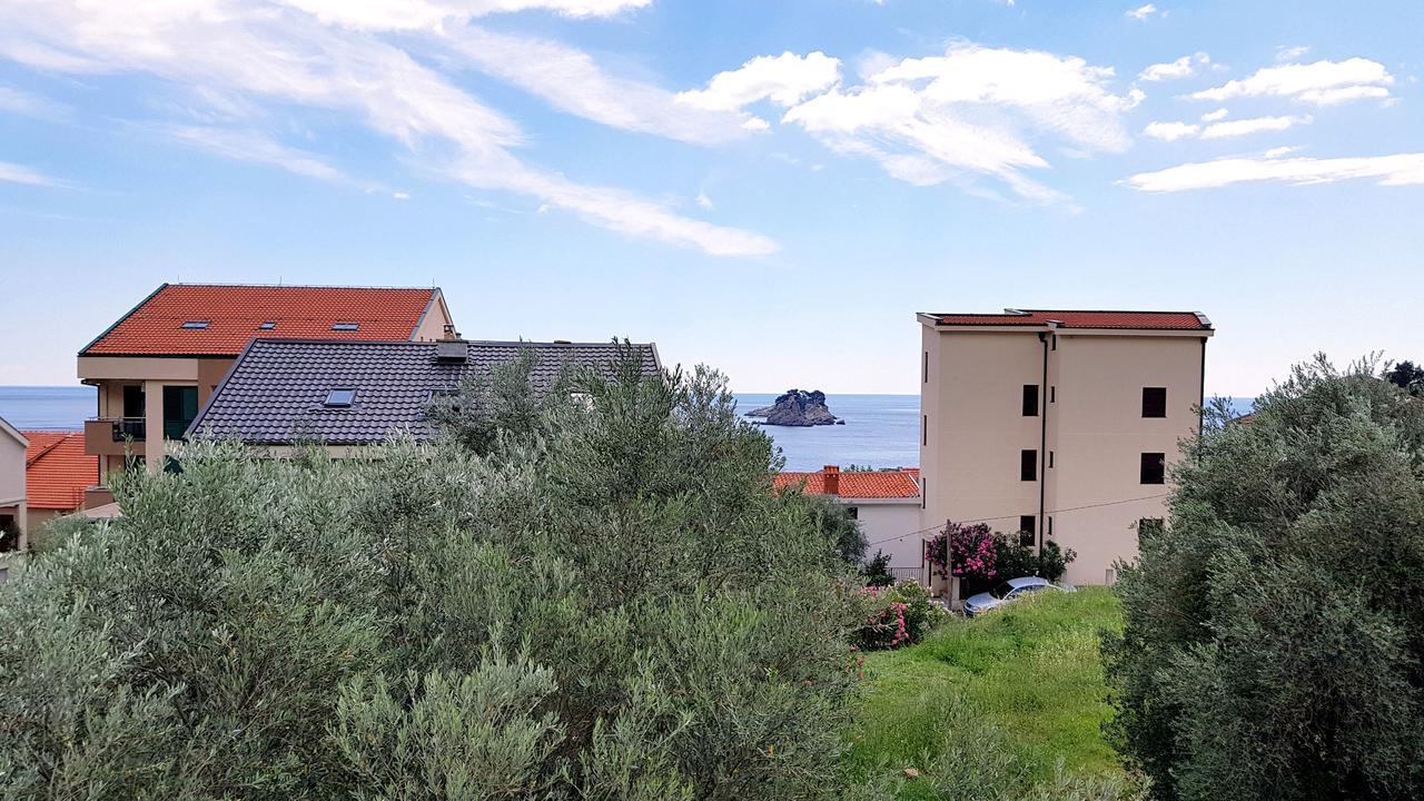 Gregovic Family Apartments Petrovac Exterior foto